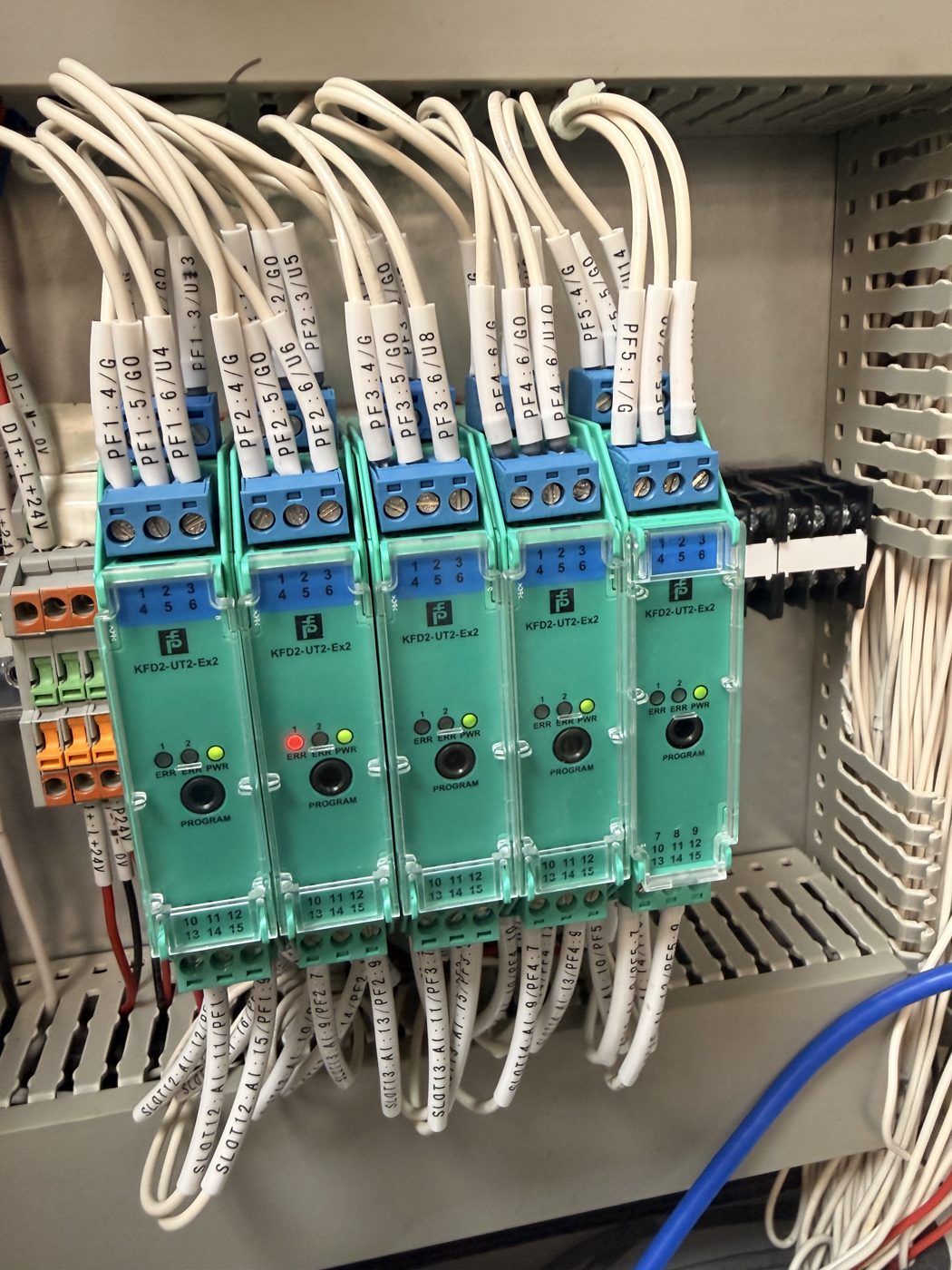 Centech engineer providing on-site field support for Siemens SIMATIC system